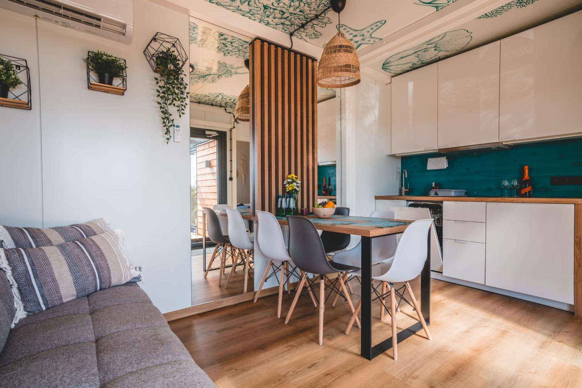 Rresort - Domki Z Krytym I Podgrzewanym Basenem, Sauna, Wifi, Parking W Cenie! 레왈 외부 사진