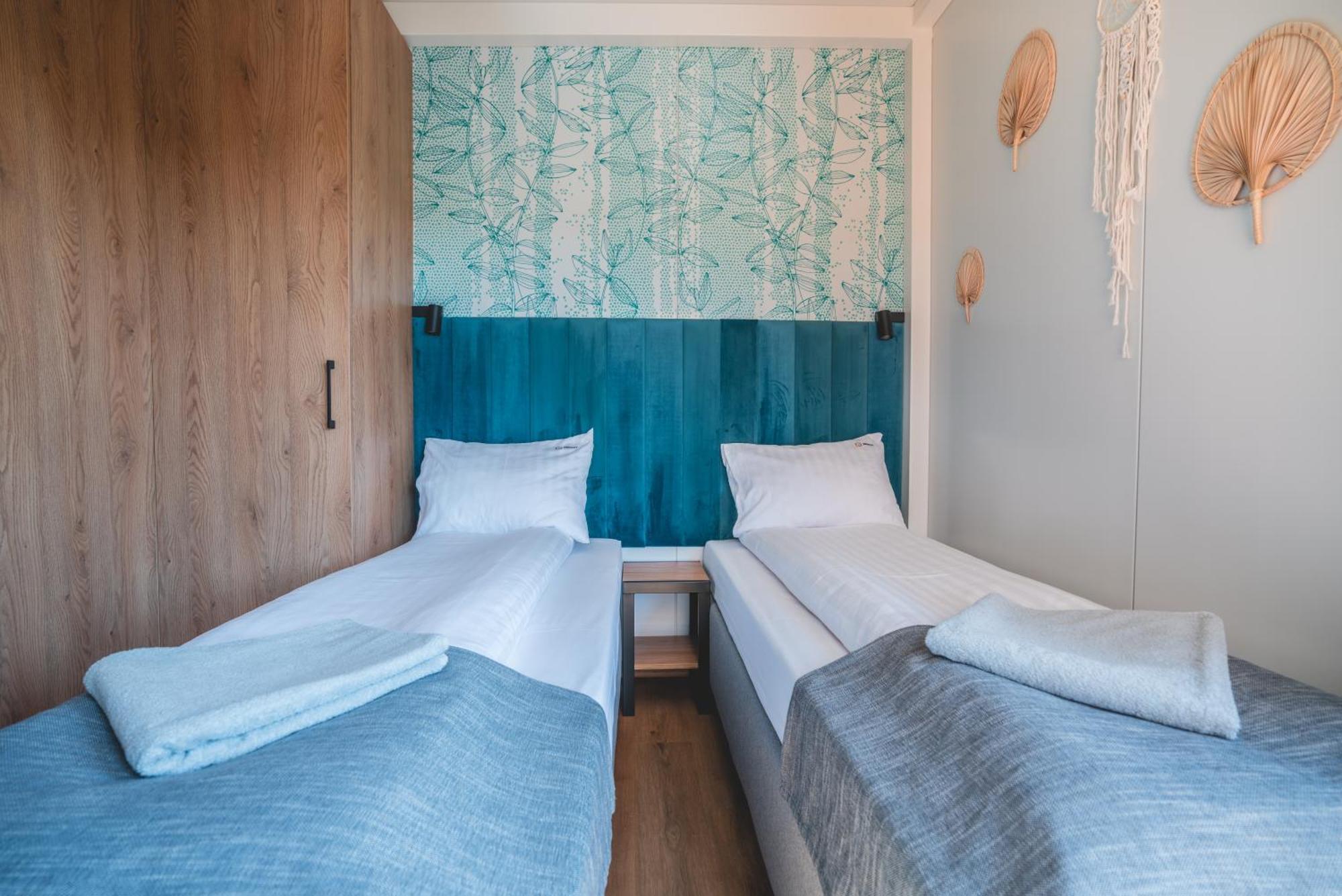 Rresort - Domki Z Krytym I Podgrzewanym Basenem, Sauna, Wifi, Parking W Cenie! 레왈 외부 사진