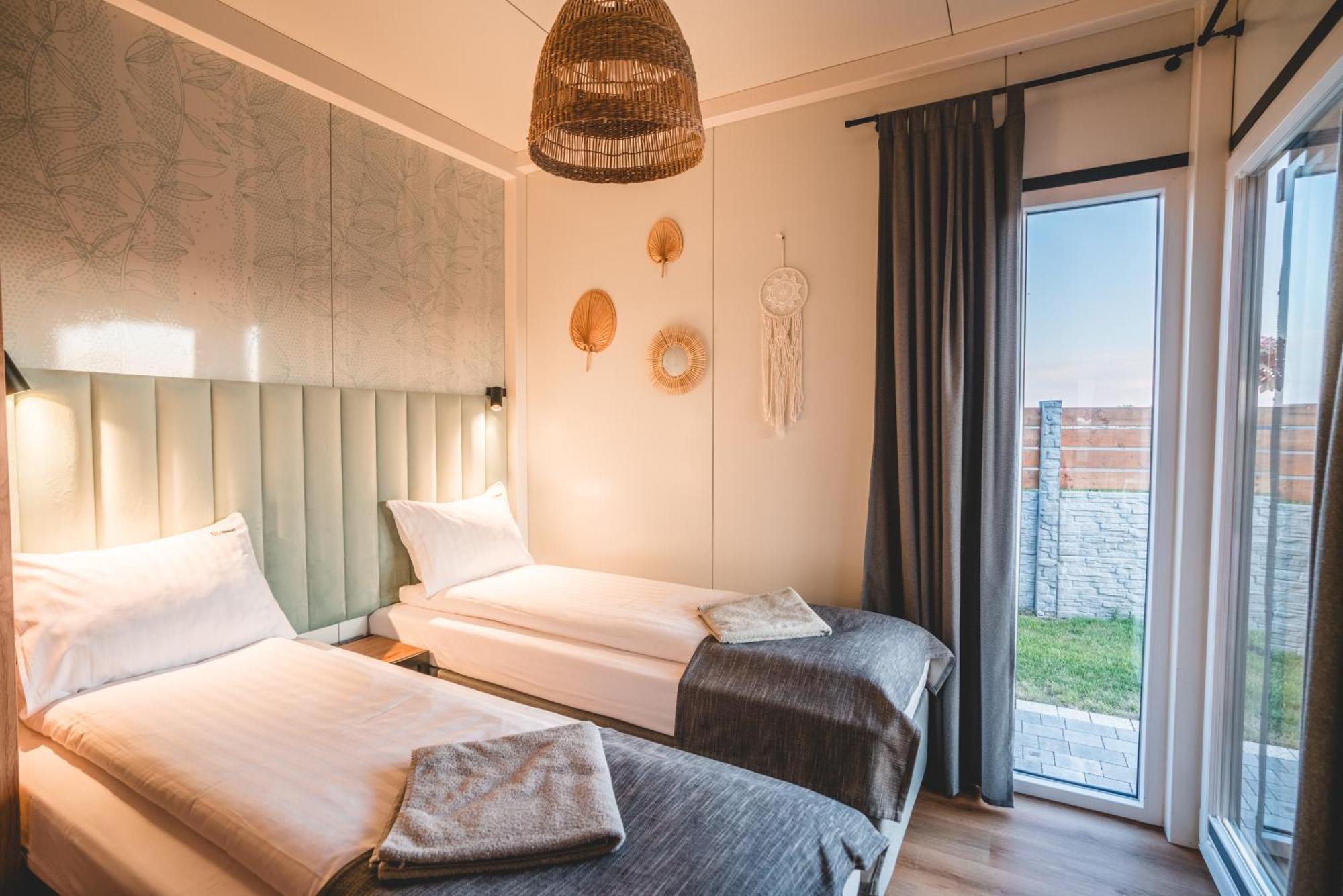 Rresort - Domki Z Krytym I Podgrzewanym Basenem, Sauna, Wifi, Parking W Cenie! 레왈 외부 사진